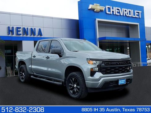 Used 2023 Chevrolet Silverado 1500 Custom image 1