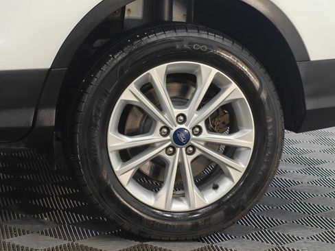 Used 2019 Ford Escape SE AWD/4WD image 41