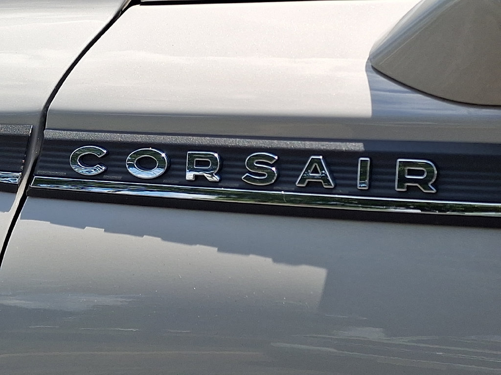 Certified 2021 Lincoln Corsair AWD w/ Premium Package image 32