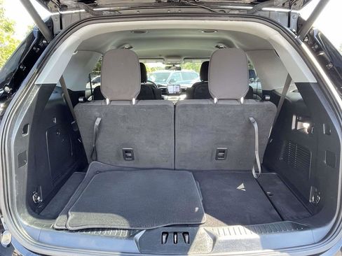 Used 2022 Ford Explorer XLT RWD image 10