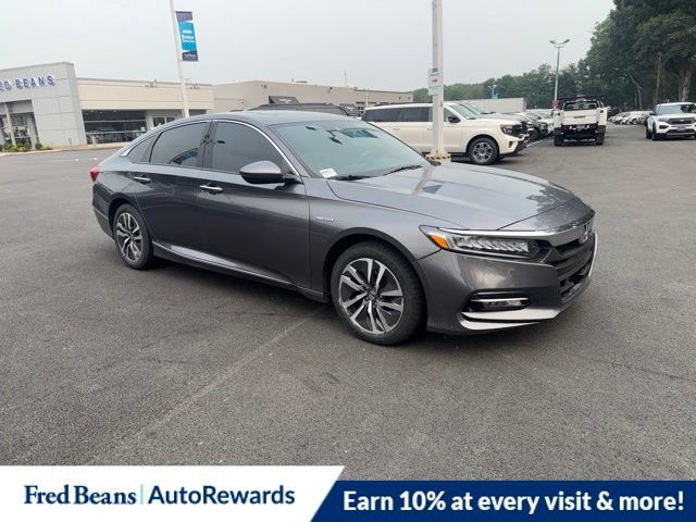 Used 2018 Honda Accord Touring image 1