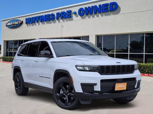 Used 2023 Jeep Grand Cherokee L Laredo RWD image 1