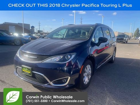 Used 2018 Chrysler Pacifica Touring-L Plus FWD image 1