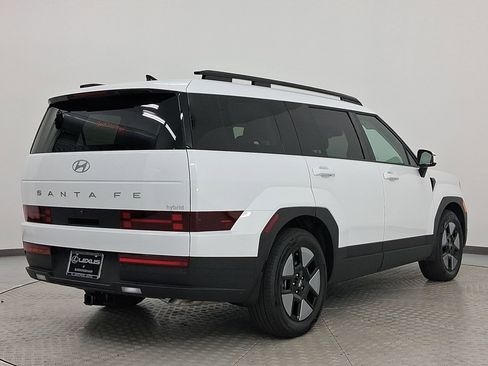 Used 2025 Hyundai Santa Fe SEL image 8
