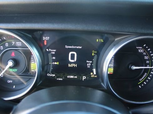 Used 2023 Jeep Wrangler Unlimited Sahara w/ Cold Weather Group AWD/4WD image 23
