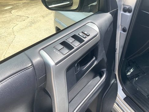 Used 2013 Toyota 4Runner Limited RWD image 11