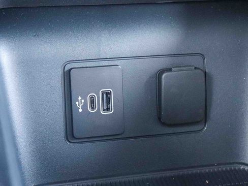 Used 2026 Ford Explorer Active w/ Active Comfort Package RWD image 25