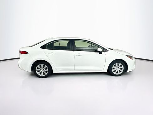 Used 2022 Toyota Corolla LE FWD image 10