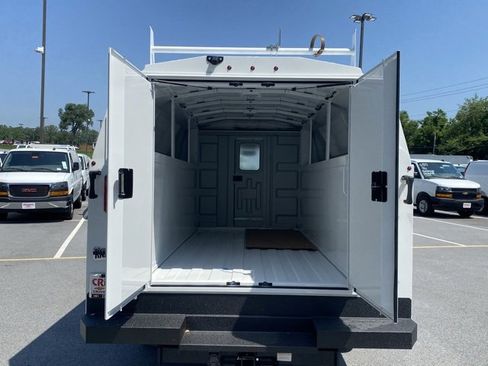 New 2025 Chevrolet Express 3500 w/ Power Convenience Package image 8