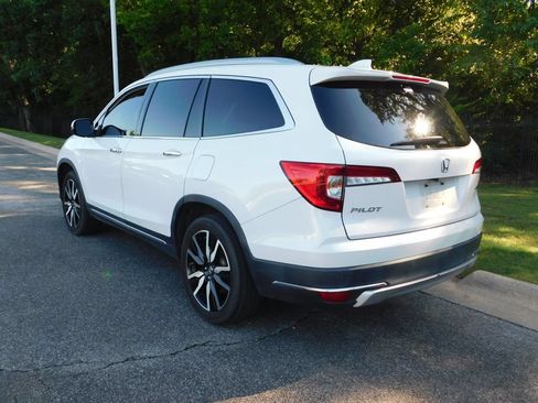 Used 2022 Honda Pilot Touring image 3
