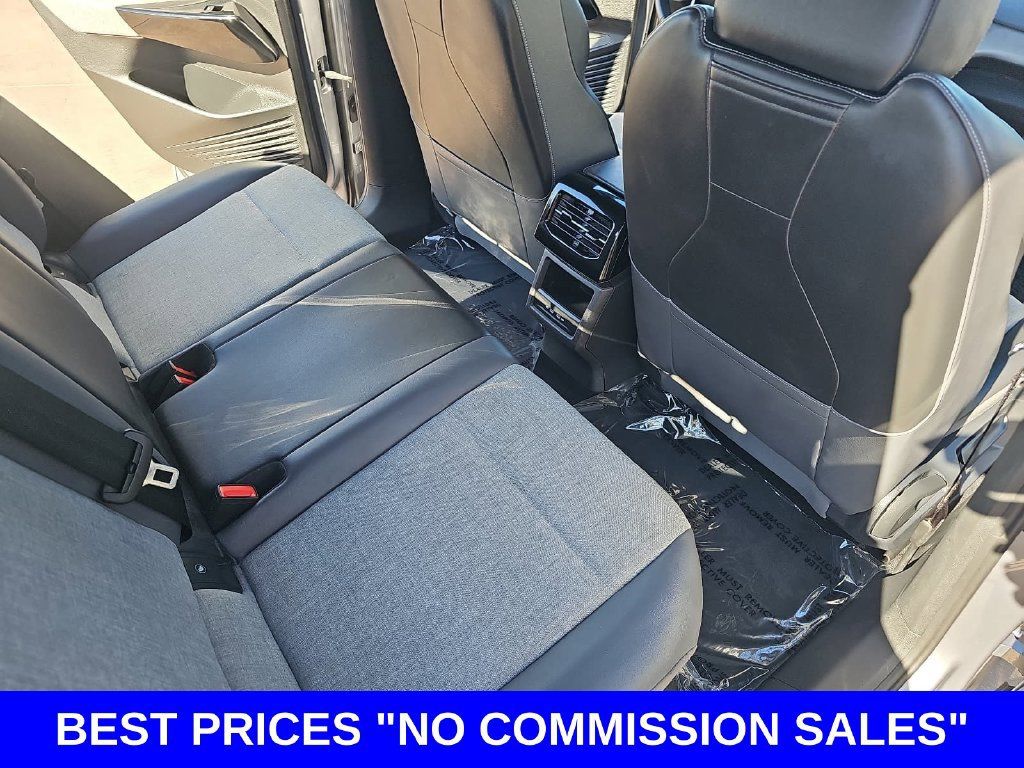 Used 2023 Volkswagen ID.4 Pro AWD/4WD image 11