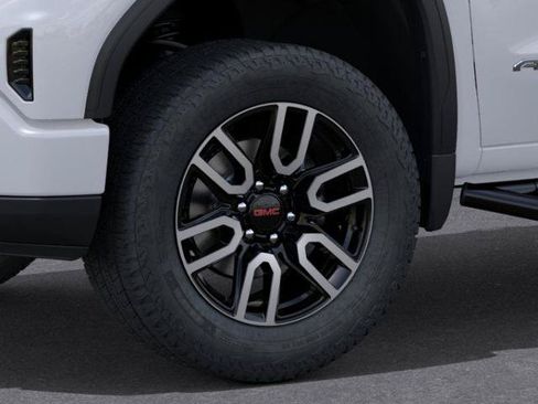 New 2026 GMC Sierra 1500 AT4 w/ AT4 Premium Package AWD/4WD image 9