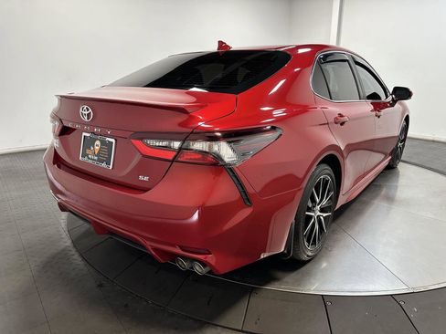 Used 2024 Toyota Camry SE FWD image 13