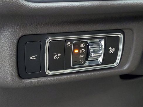 Certified 2023 Lincoln Corsair Reserve w/ Equipment Group 201A image 17