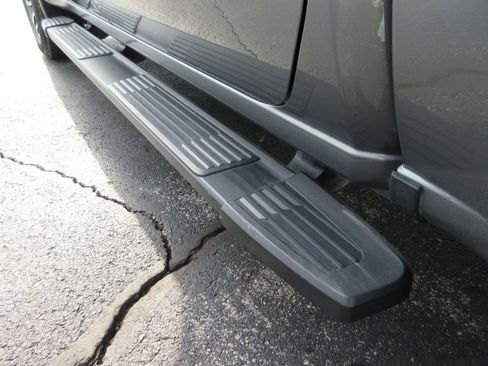 Certified 2020 GMC Sierra 1500 AT4 w/ AT4 Premium Package image 15