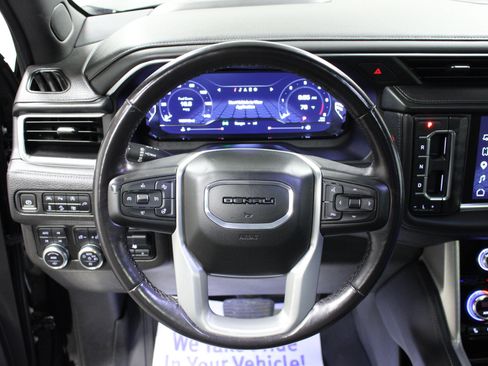 Used 2022 GMC Yukon XL Denali w/ Denali Ultimate Package AWD/4WD image 19