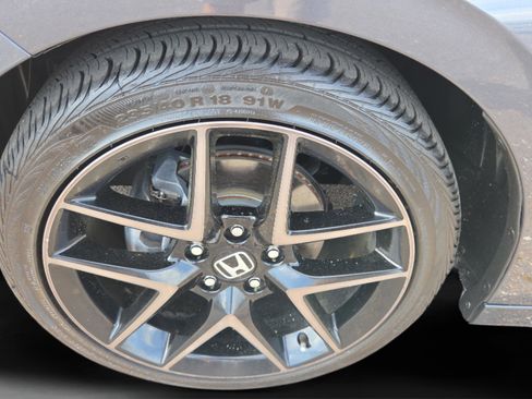 Certified 2024 Honda Civic Sport Touring image 10