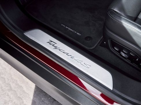 Used 2021 Porsche Taycan 4S image 35