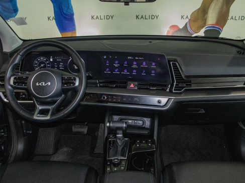Used 2025 Kia Sportage SX FWD image 3