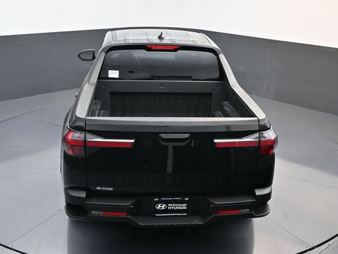 Certified 2025 Hyundai Santa Cruz SE image 17