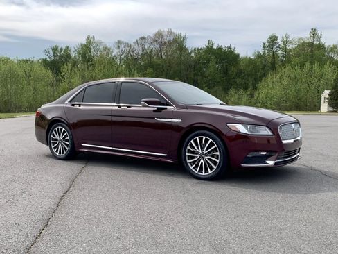 Used 2020 Lincoln Continental w/ Premium Package image 1