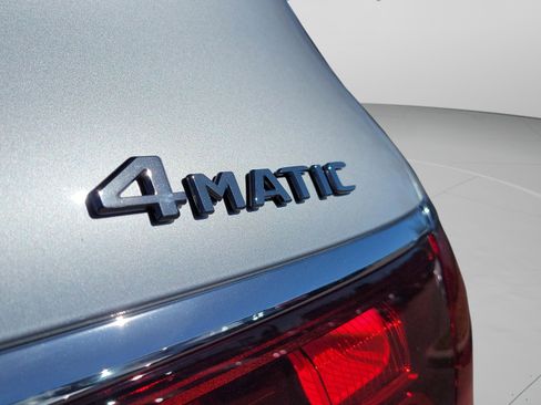 New 2026 Mercedes-Benz GLS 450 4MATIC image 36