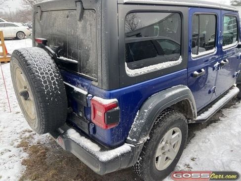 Used 2018 Jeep Wrangler Unlimited Sport S image 3