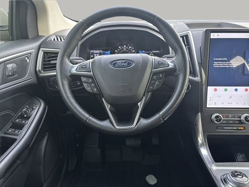 Used 2022 Ford Edge Titanium w/ Equipment Group 301A image 8