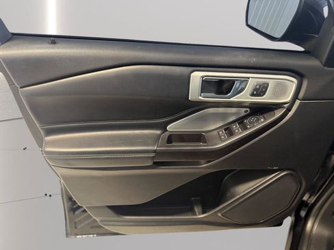 Used 2020 Ford Explorer ST w/ ST Street Pack image 19