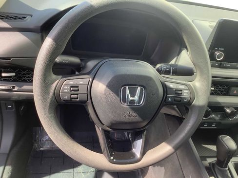 Certified 2025 Honda Accord SE image 15