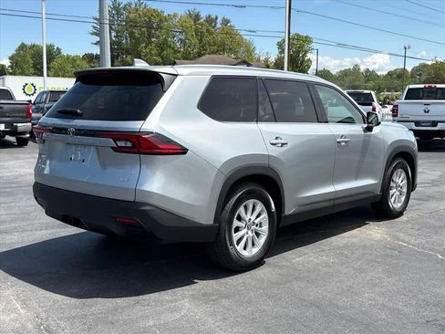 New 2026 Toyota Grand Highlander AWD Hybrid image 3