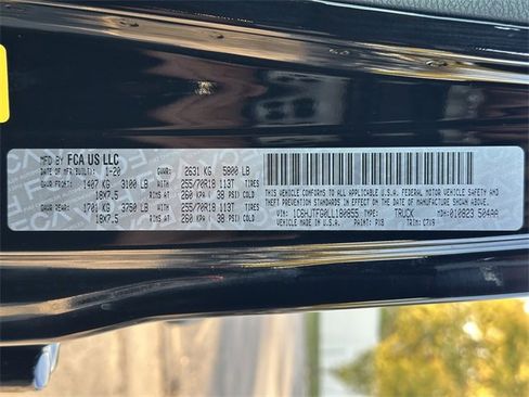 Used 2020 Jeep Gladiator Overland image 41