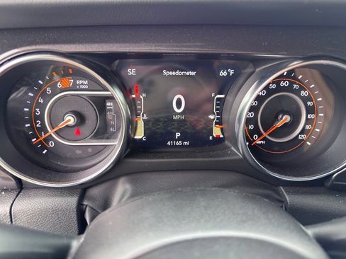 Used 2023 Jeep Wrangler Unlimited Rubicon 392 w/ Xtreme Recon 35" Tire Package AWD/4WD image 38