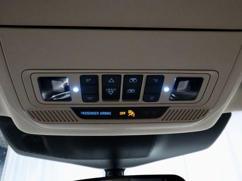 Used 2023 Ford Explorer XLT w/ Equipment Group 202A AWD/4WD image 33