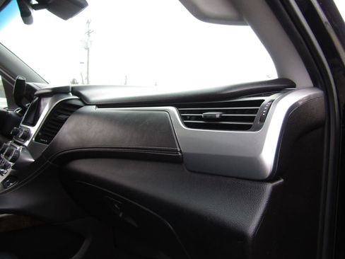 Used 2016 Chevrolet Tahoe LT image 17