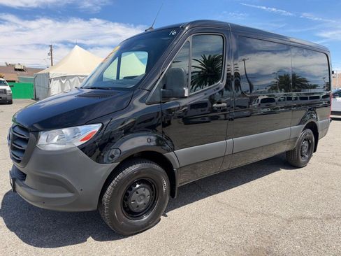 Used 2022 Mercedes-Benz Sprinter 2500 image 12