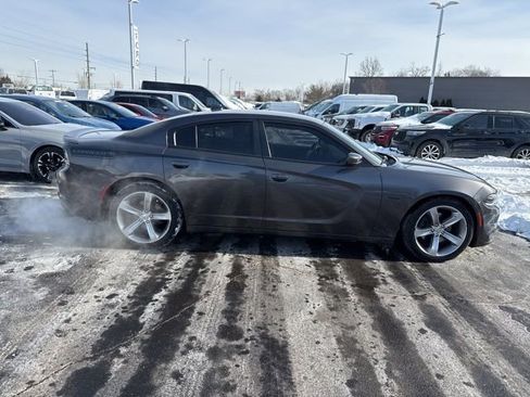 Used 2016 Dodge Charger R/T image 13