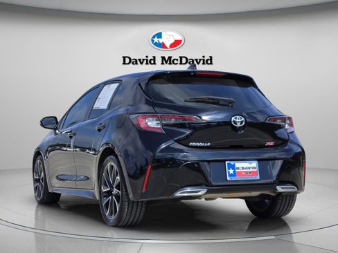 Used 2019 Toyota Corolla XSE FWD image 4