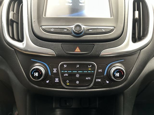 Used 2018 Chevrolet Equinox LT AWD/4WD image 18