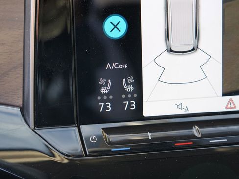 Used 2025 Volkswagen Atlas SE image 36