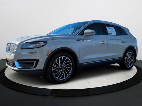 Used 2020 Lincoln Nautilus Reserve image 7