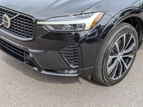 Used 2023 Volvo XC60 B6 Ultimate w/ Protection Package Premier AWD/4WD image 9