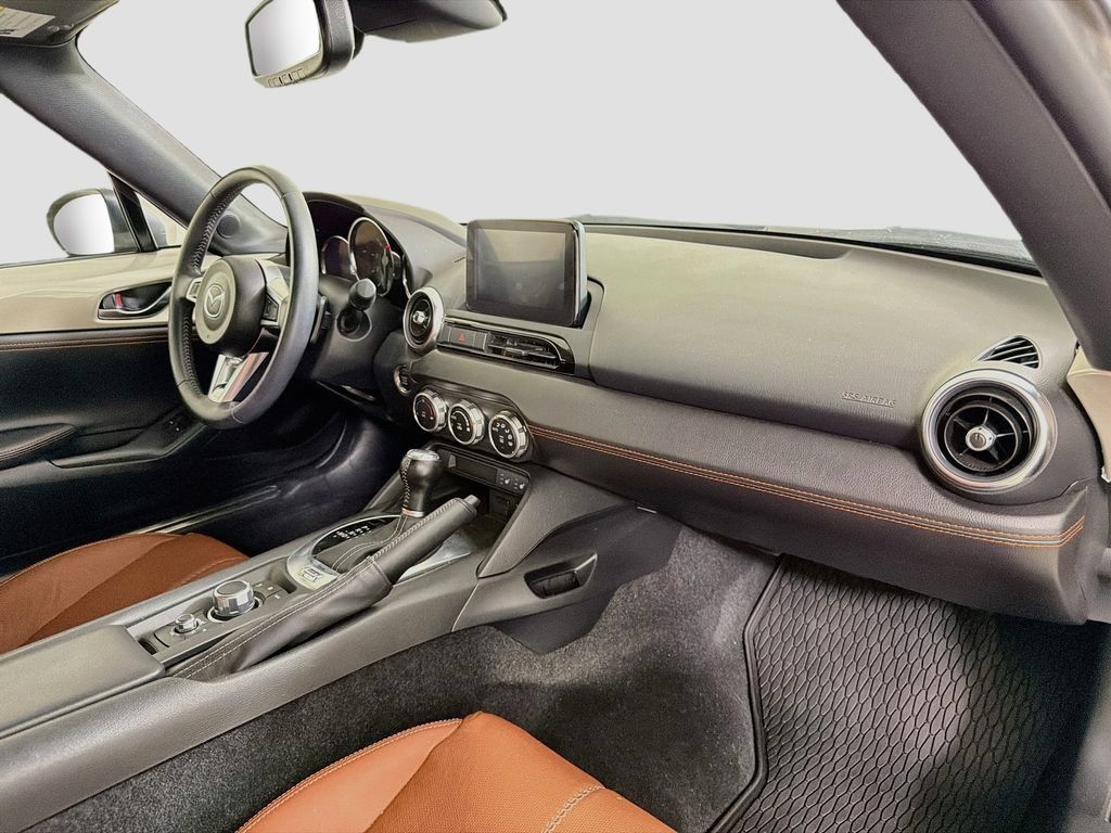 Used 2022 MAZDA MX-5 Miata Grand Touring w/ Weather Package RWD image 29