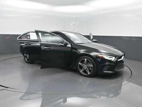 Used 2020 Mercedes-Benz A 220 image 37