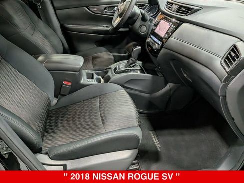 Used 2018 Nissan Rogue SV w/ Premium Package AWD/4WD image 33