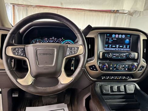 Used 2017 GMC Sierra 1500 Denali w/ Denali Ultimate Package AWD/4WD image 12