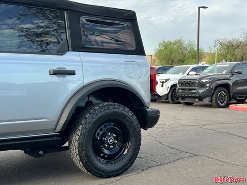 Used 2023 Ford Bronco Black Diamond AWD/4WD image 10