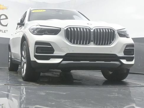 Used 2023 BMW X5 xDrive40i w/ Premium Package image 3