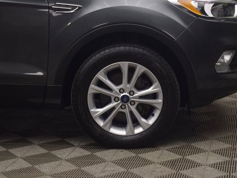 Used 2019 Ford Escape SE image 31