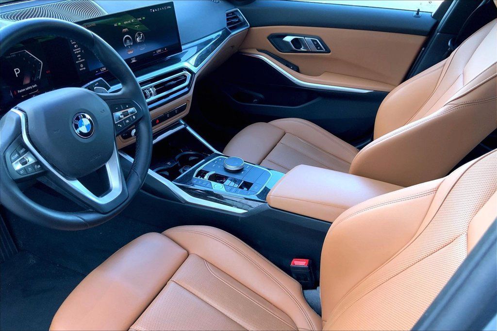 Used 2023 BMW 330i Sedan w/ Parking Assistance Package RWD image 16